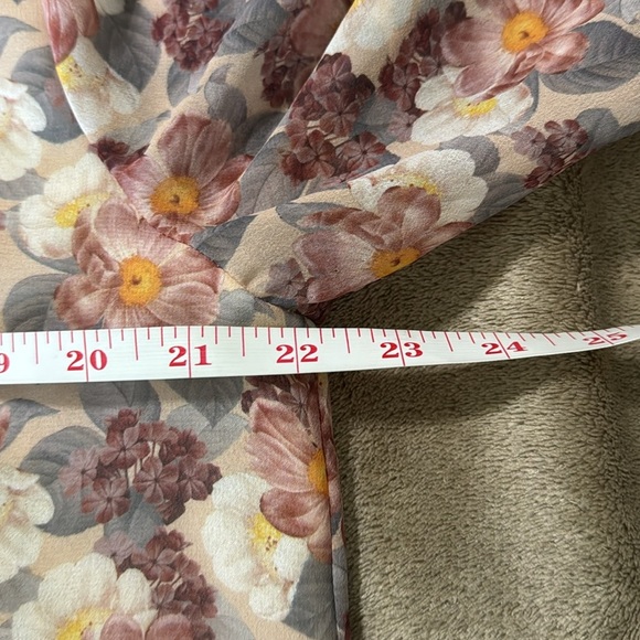 Aritzia Wilfred‎ Eden Floral Chiffon Blouse - Picture 11 of 14